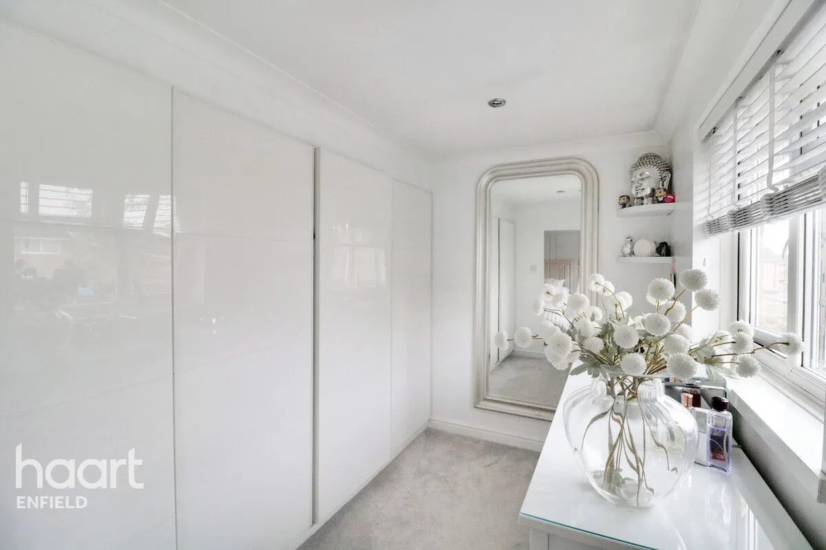 Theydon Court, Waltham abbey, EN9, photo 8