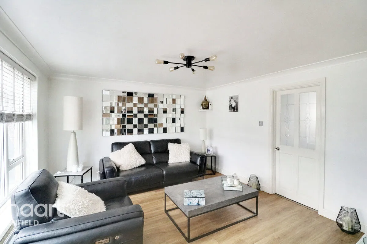 Theydon Court, Waltham abbey, EN9, photo 9