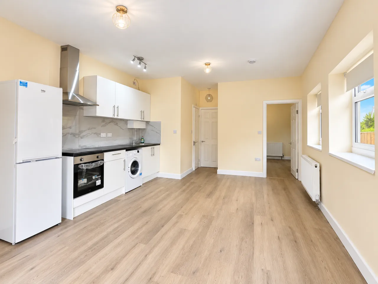 1 bed flat to rent, Gold Lane, Edgware, HA8