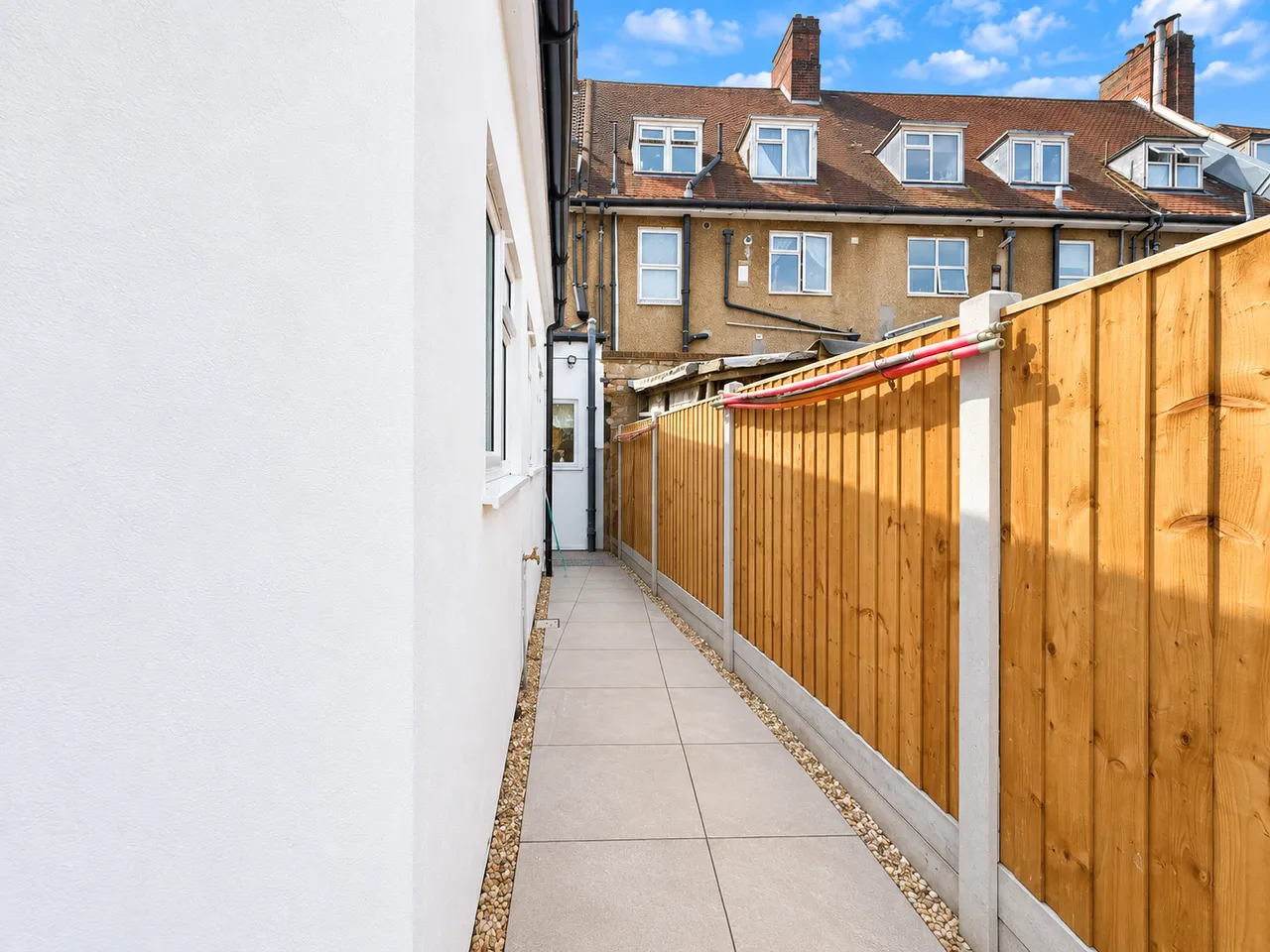Gold Lane, Edgware, HA8, photo 6