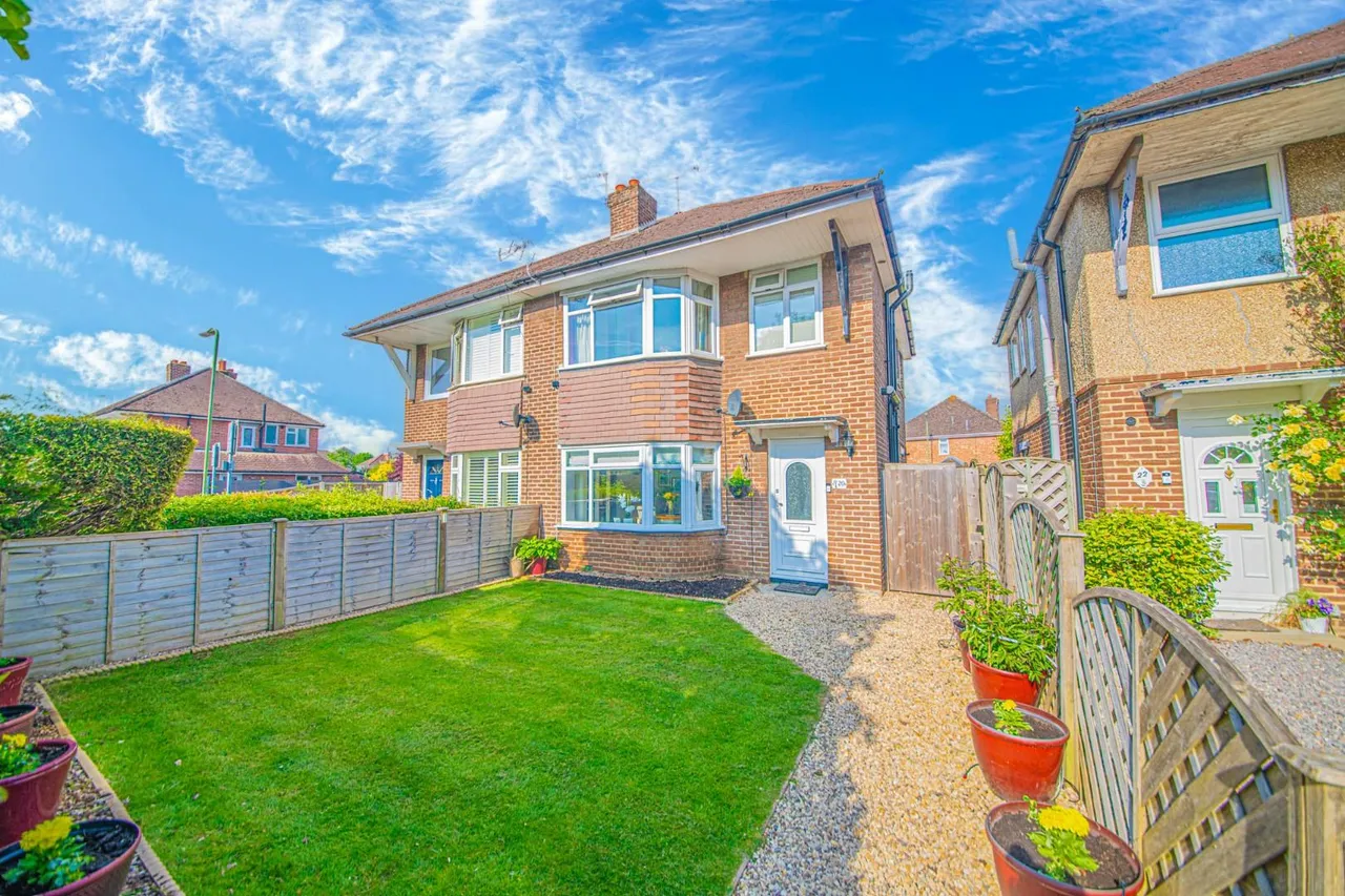 3 bed house for sale — Brookwood Avenue, Eastleigh, SO50 9EN
