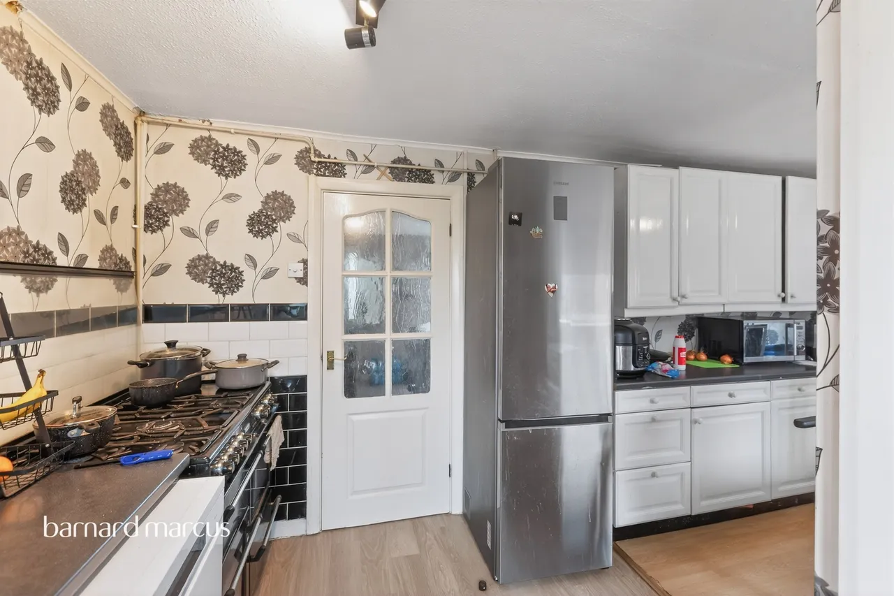 Court Lodge Road, Horley, photo 9