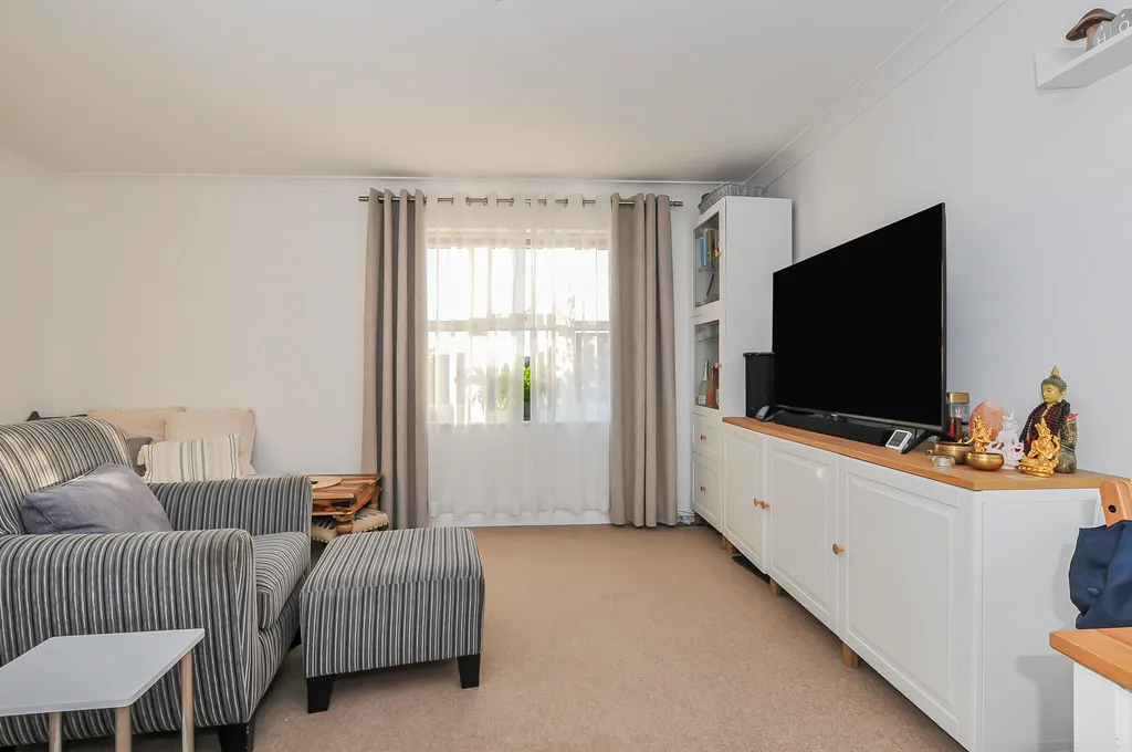 Bawtree Road, North Uxbridge, UB8, photo 16