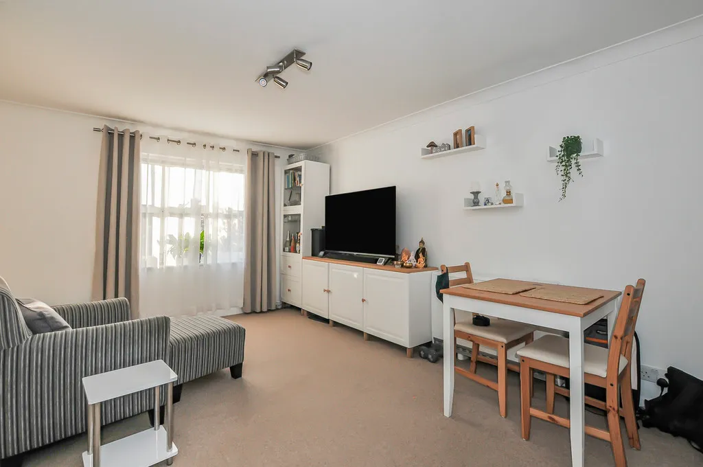 Bawtree Road, North Uxbridge, UB8, photo 4