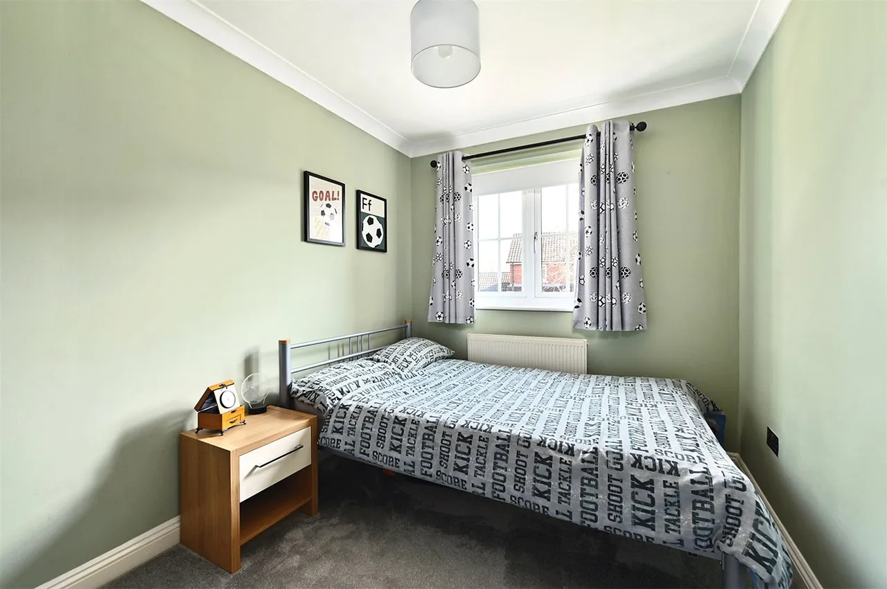 Danvers Drive, Church Crookham, Fleet, Hampshire, GU52 0ZD, photo 11