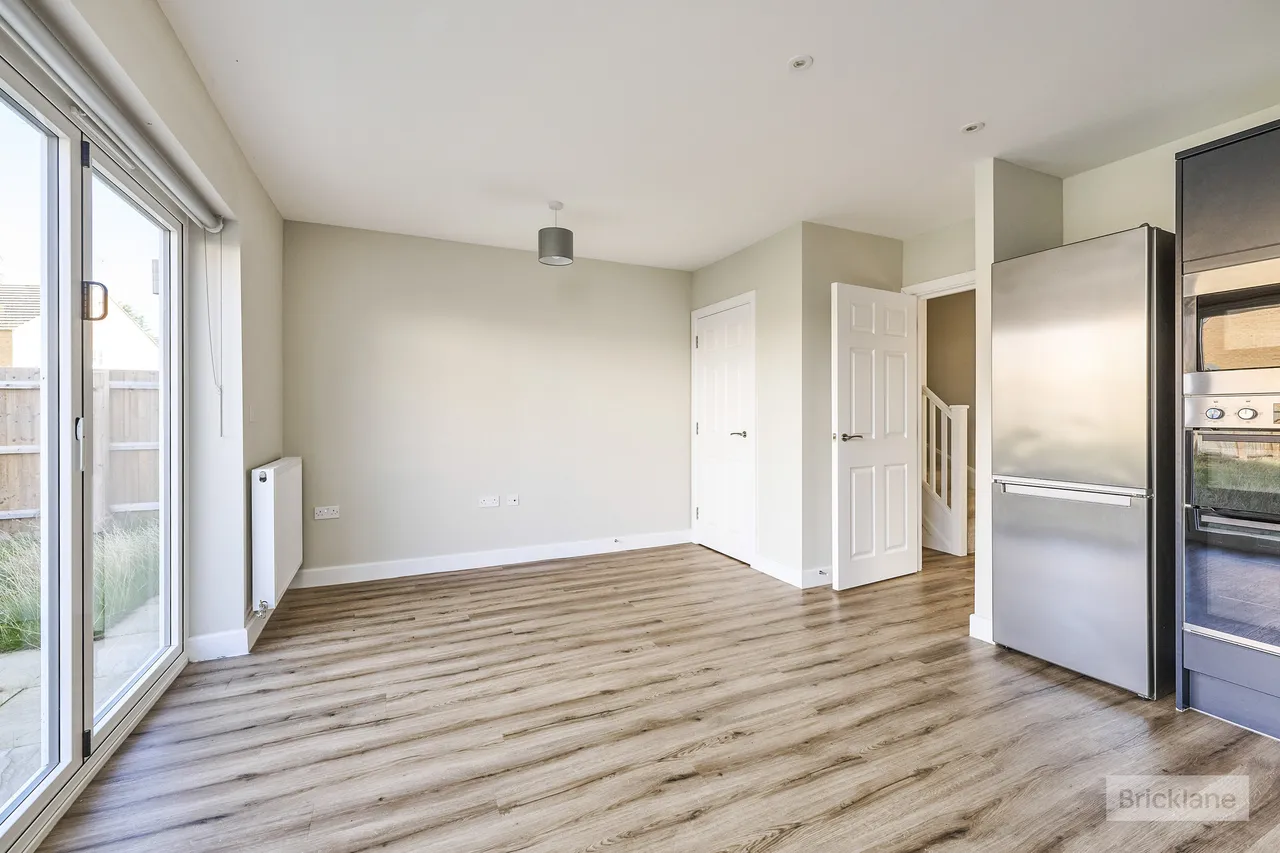 Osprey Place, March, PE15, photo 3