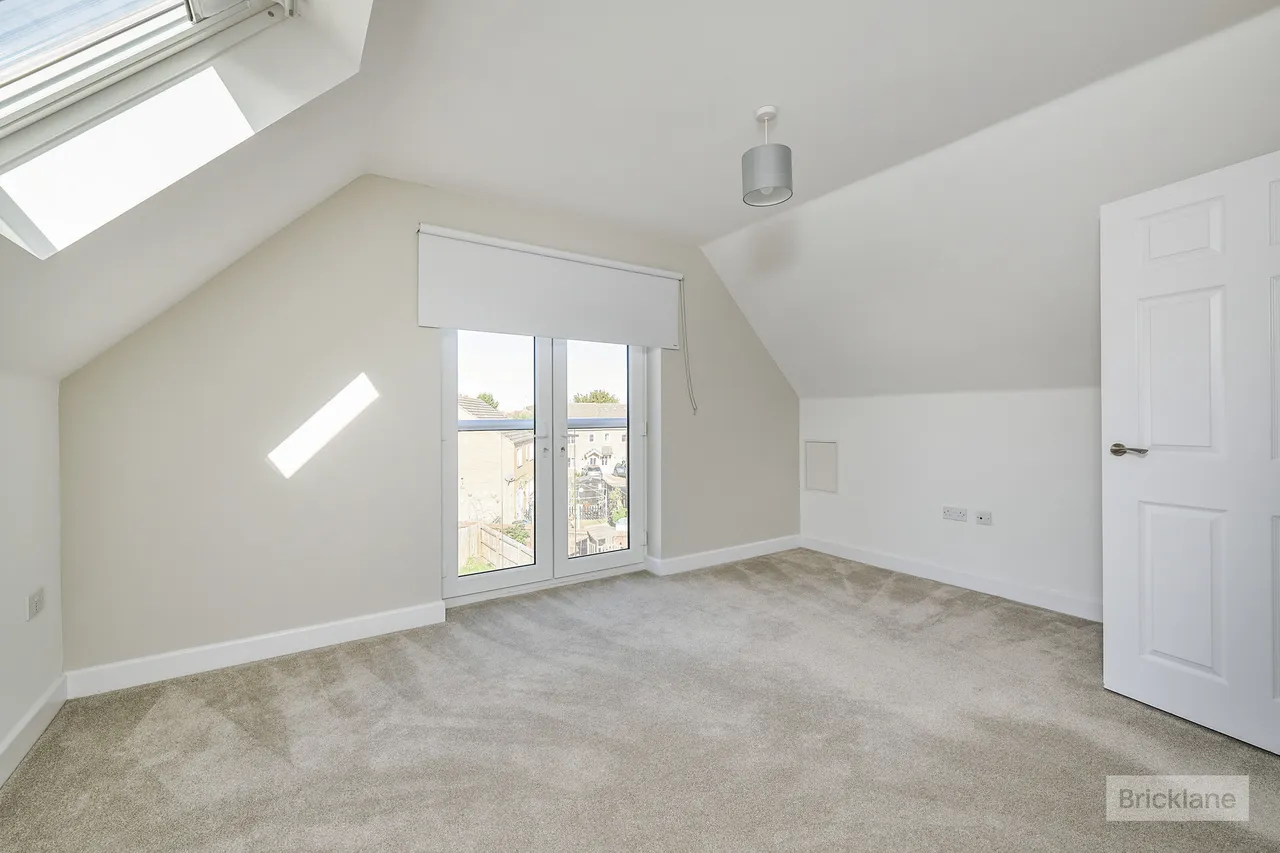 Osprey Place, March, PE15, photo 11