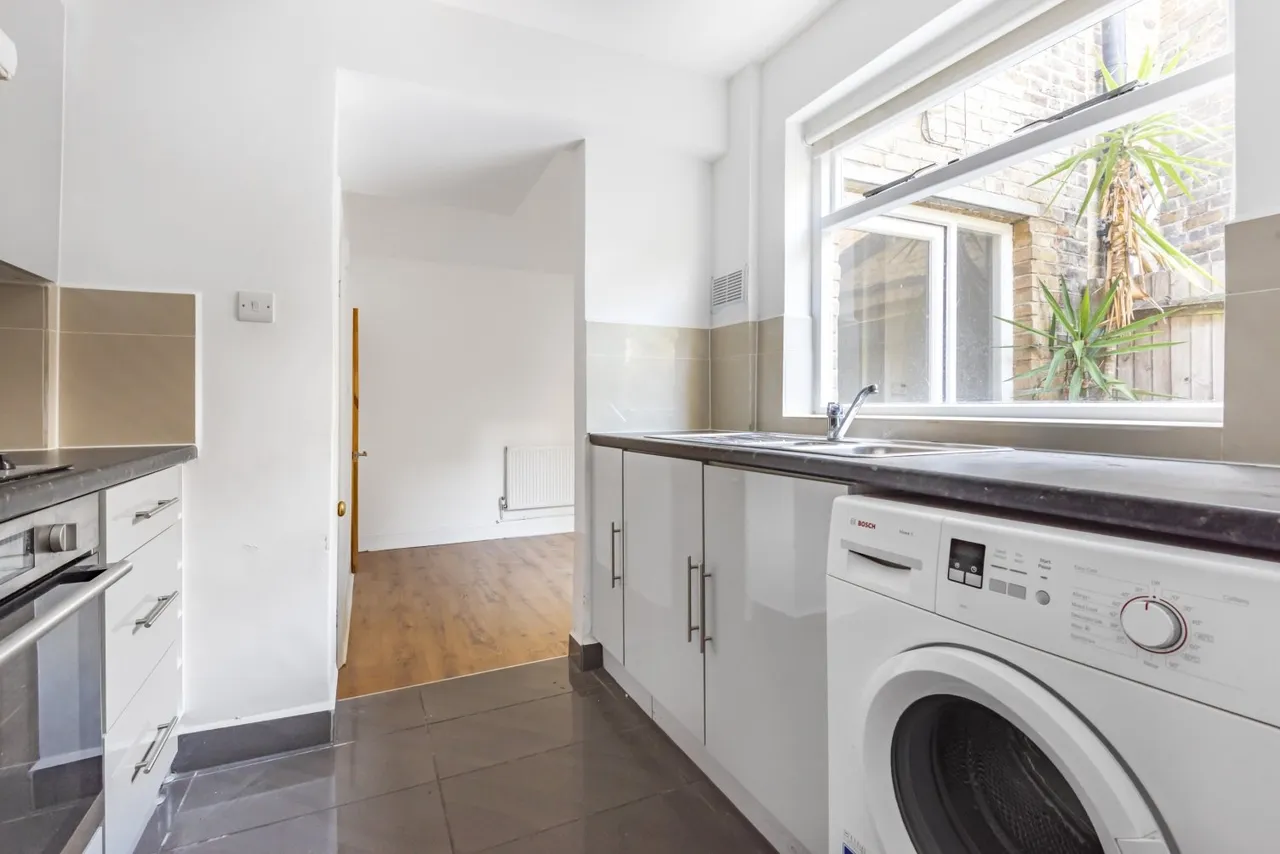 Shooters Hill, London, SE18, photo 15