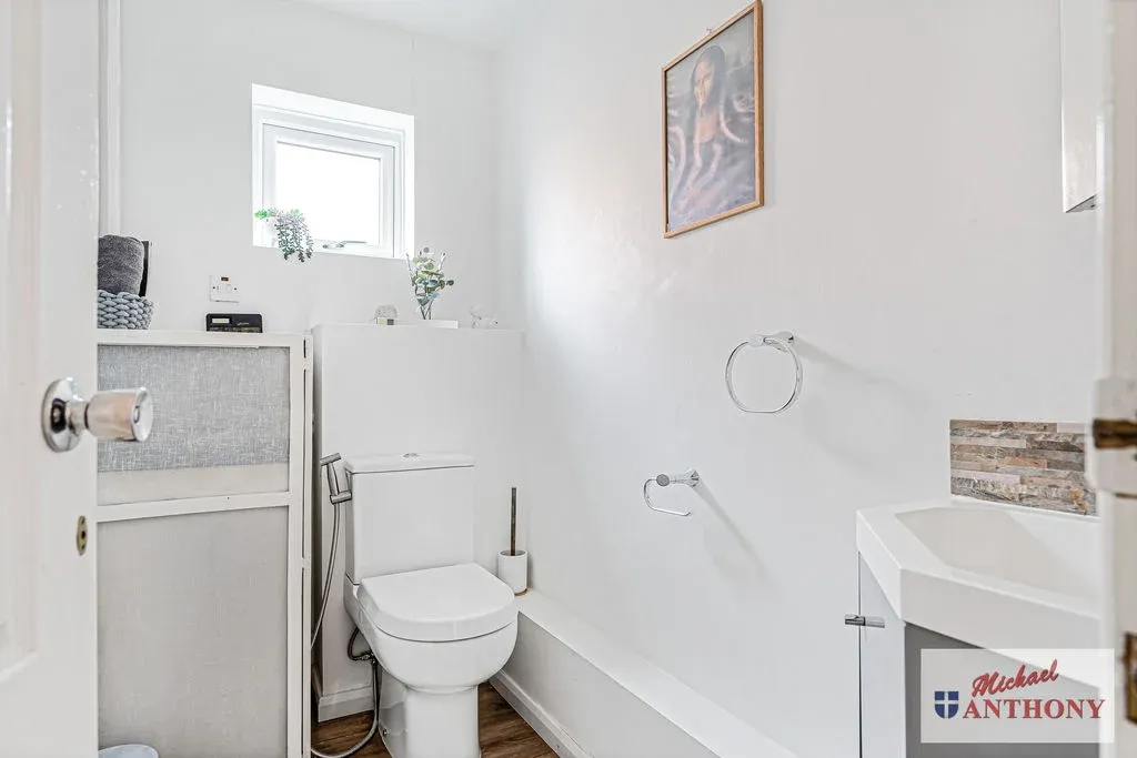 Colesbourne Drive, Downhead Park, MK15, photo 18