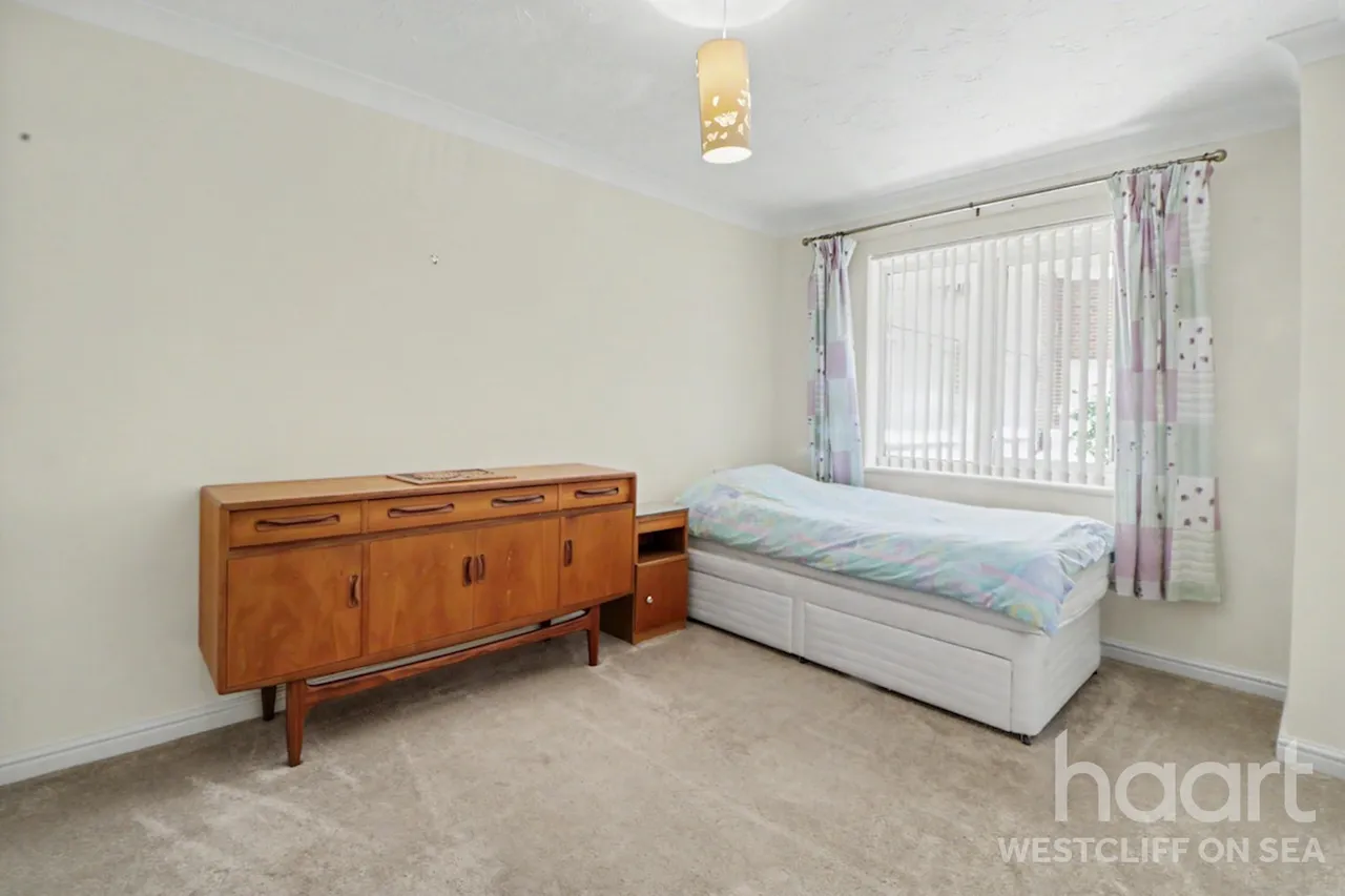 Crowstone Road, Westcliff-On-Sea, SS0, photo 6