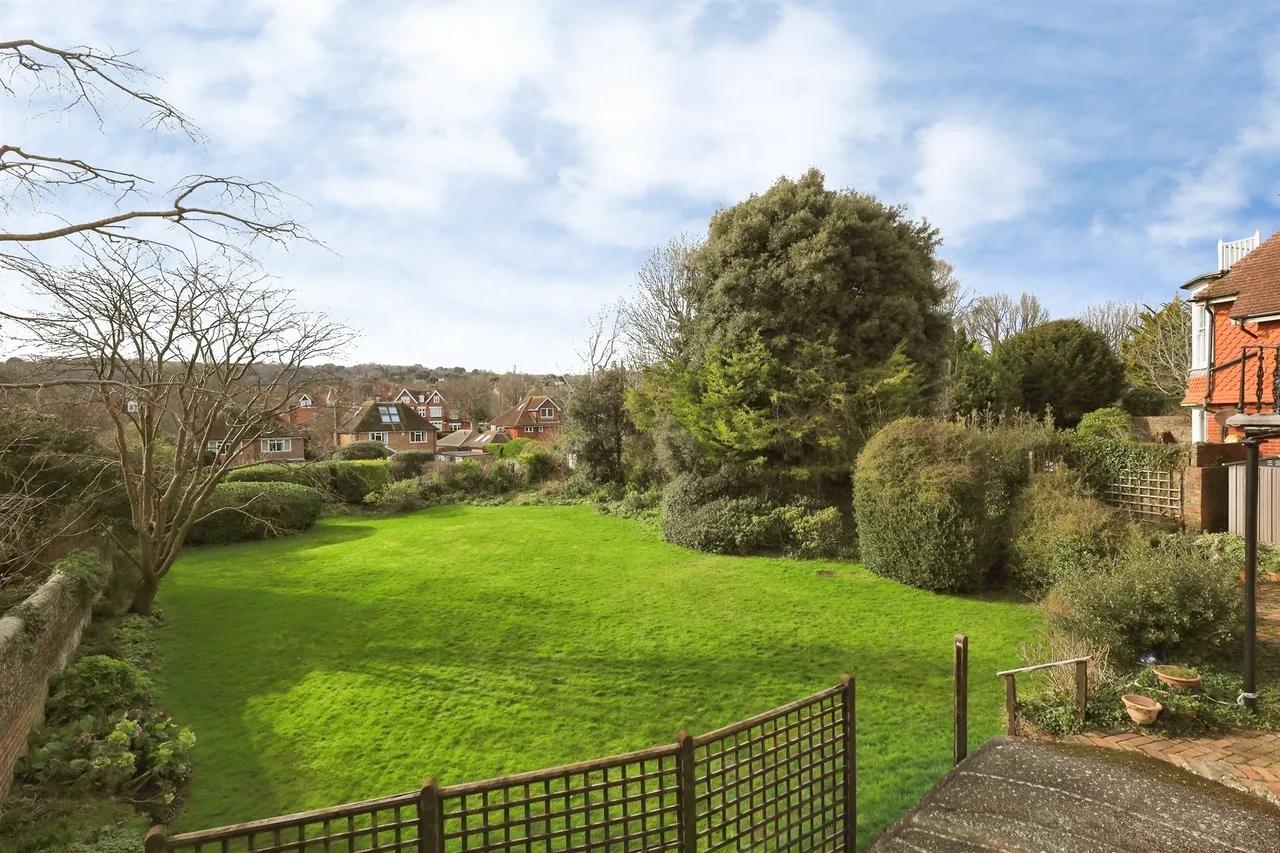 Staveley Road, Eastbourne, BN20, photo 14