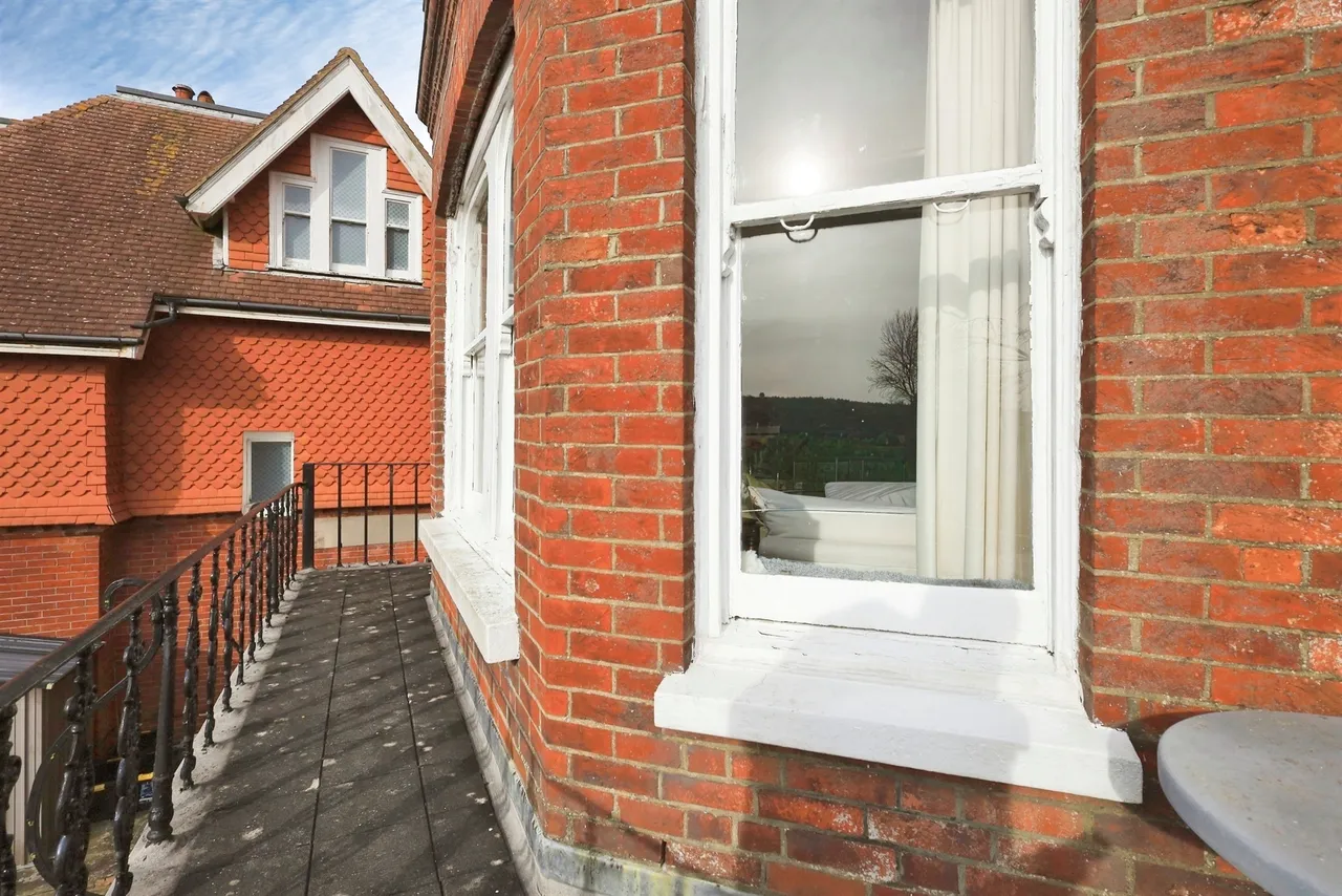 Staveley Road, Eastbourne, BN20, photo 16