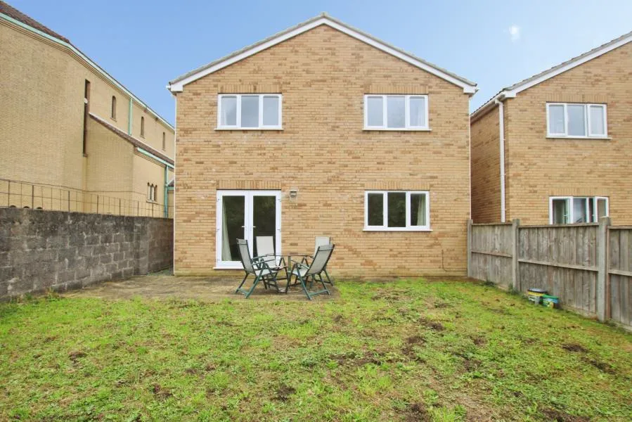 St. Teresas Court, Filton, BS34, photo 15