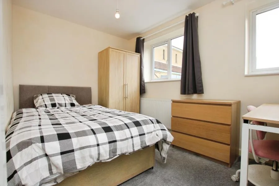 St. Teresas Court, Filton, BS34, photo 9