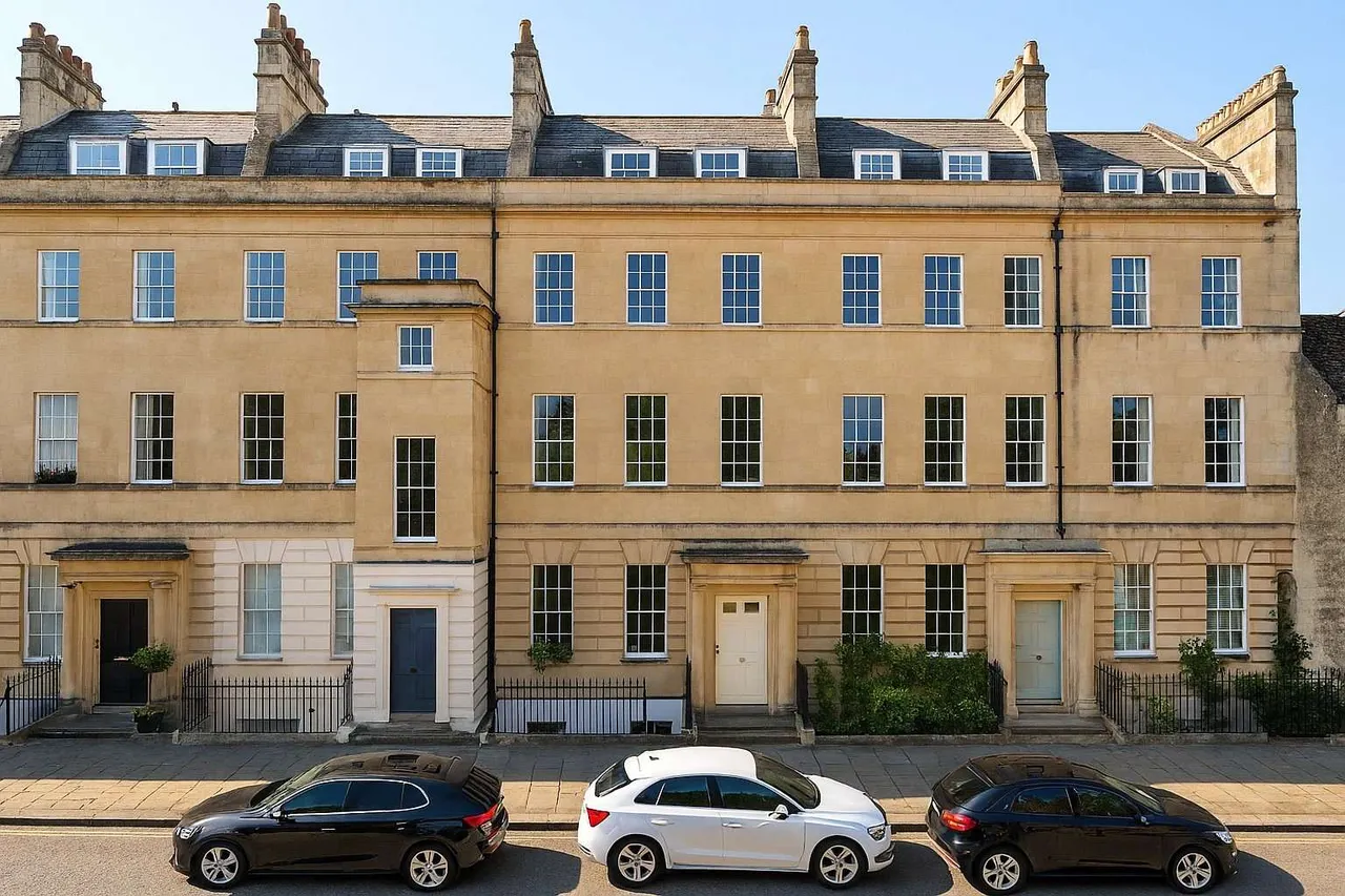 3 bed flat for sale — Marlborough Buildings, Bath, Somerset, BA1 2LY