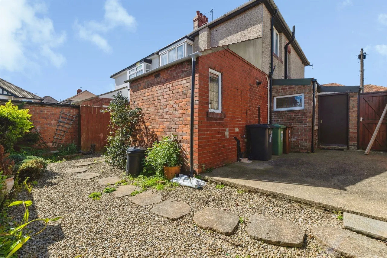 Glendale Avenue, Hartlepool, TS26, photo 17