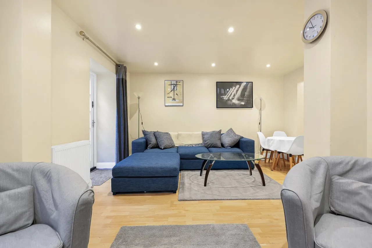 Clerkenwell Road, Clerkenwell, EC1M, photo 21
