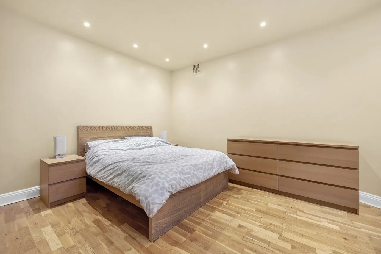 Clerkenwell Road, Clerkenwell, EC1M, photo 16