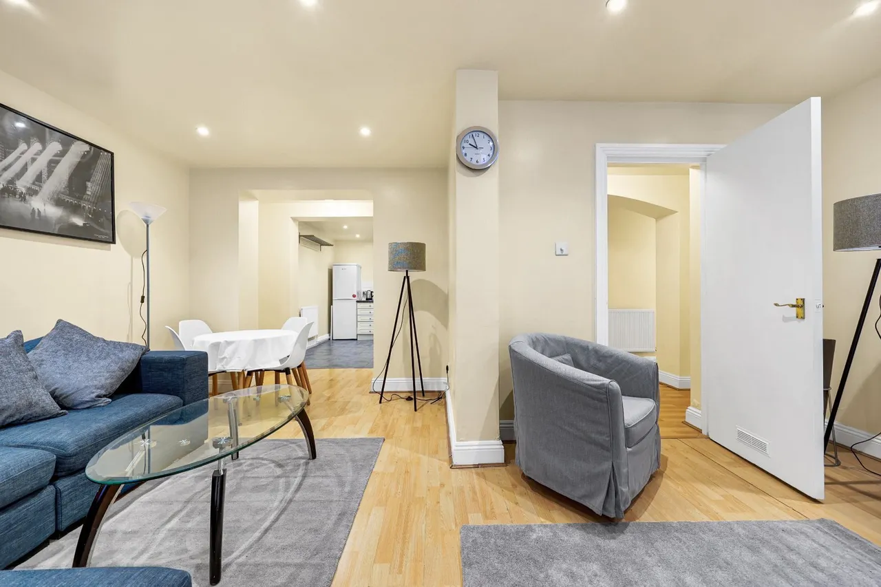 Clerkenwell Road, Clerkenwell, EC1M, photo 22