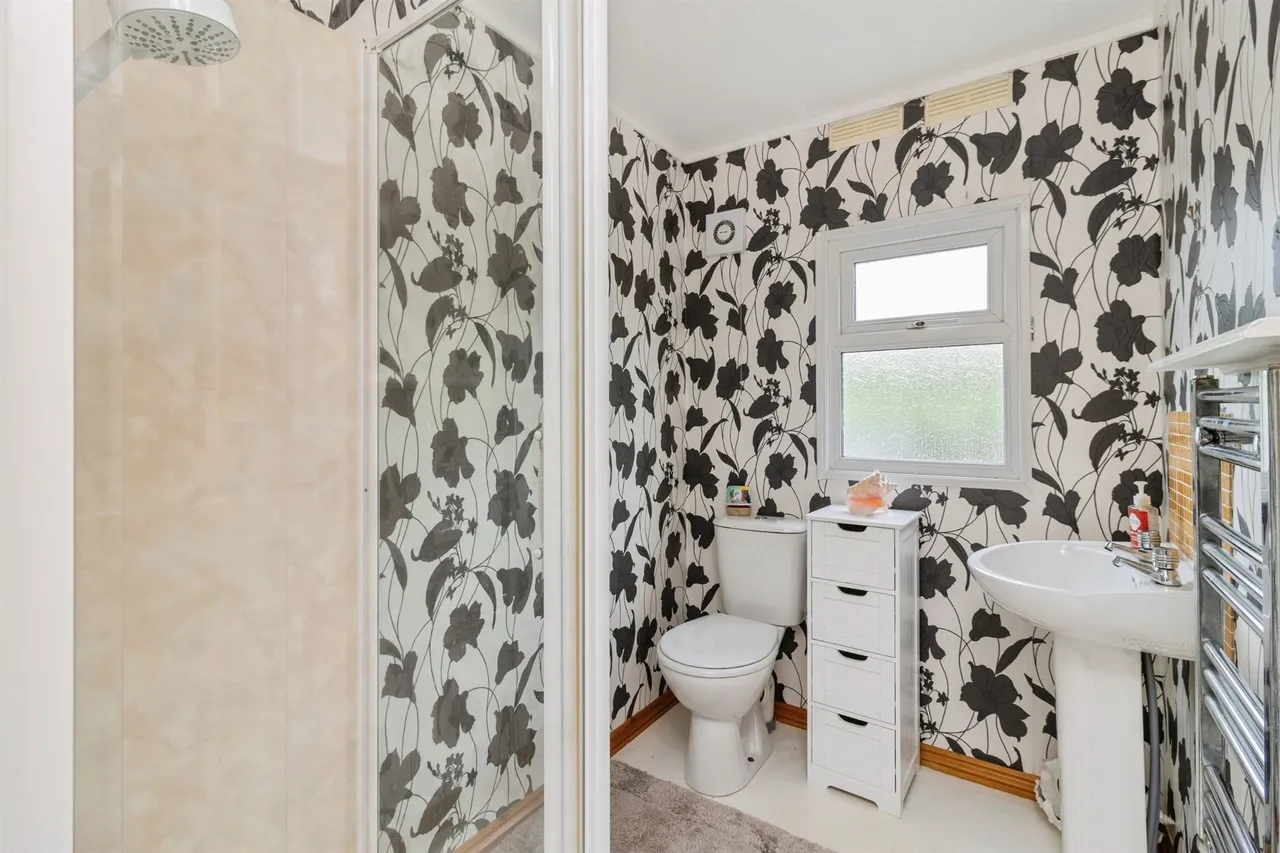 Totnes Road, Paignton, TQ4, photo 14