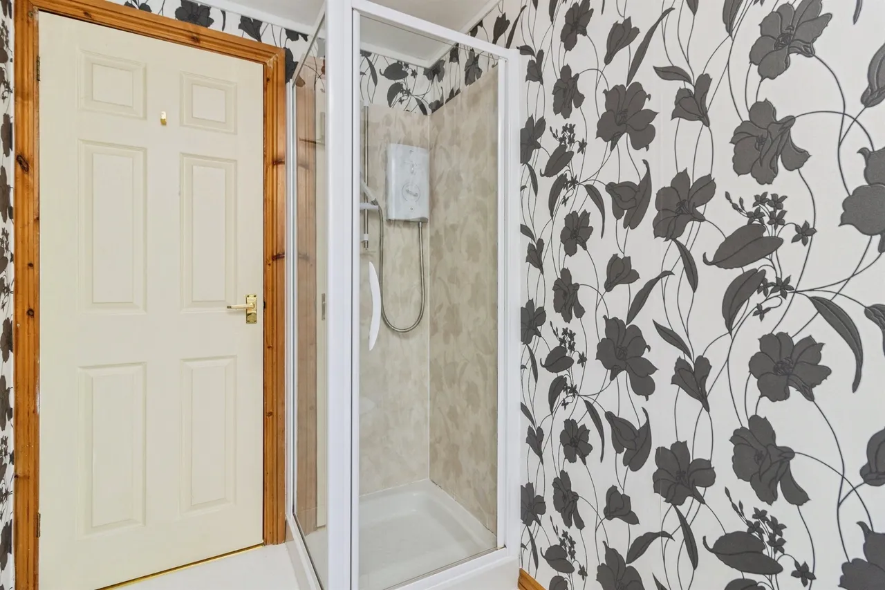 Totnes Road, Paignton, TQ4, photo 15