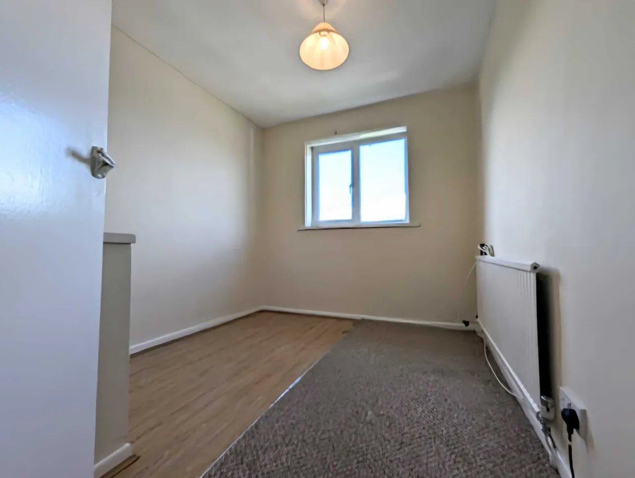 Abbey Close, Taffs Well, Cardiff, photo 9