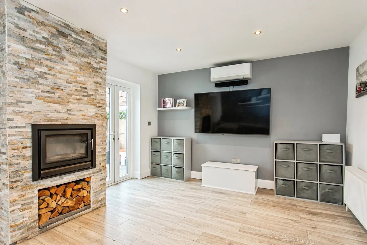 Sutton Court Drive, ROCHFORD, Essex, SS4, photo 10