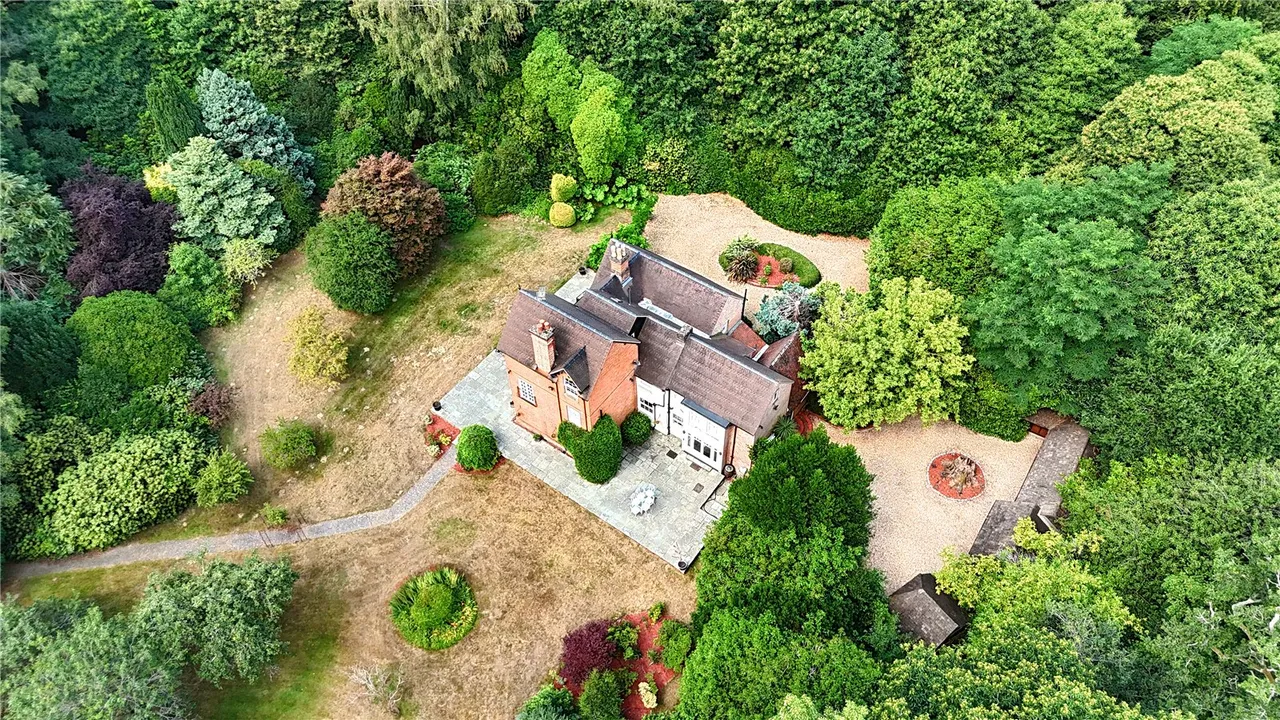 Deepcut Bridge Road, Deepcut, Camberley, Surrey, GU16 6RQ, photo 44