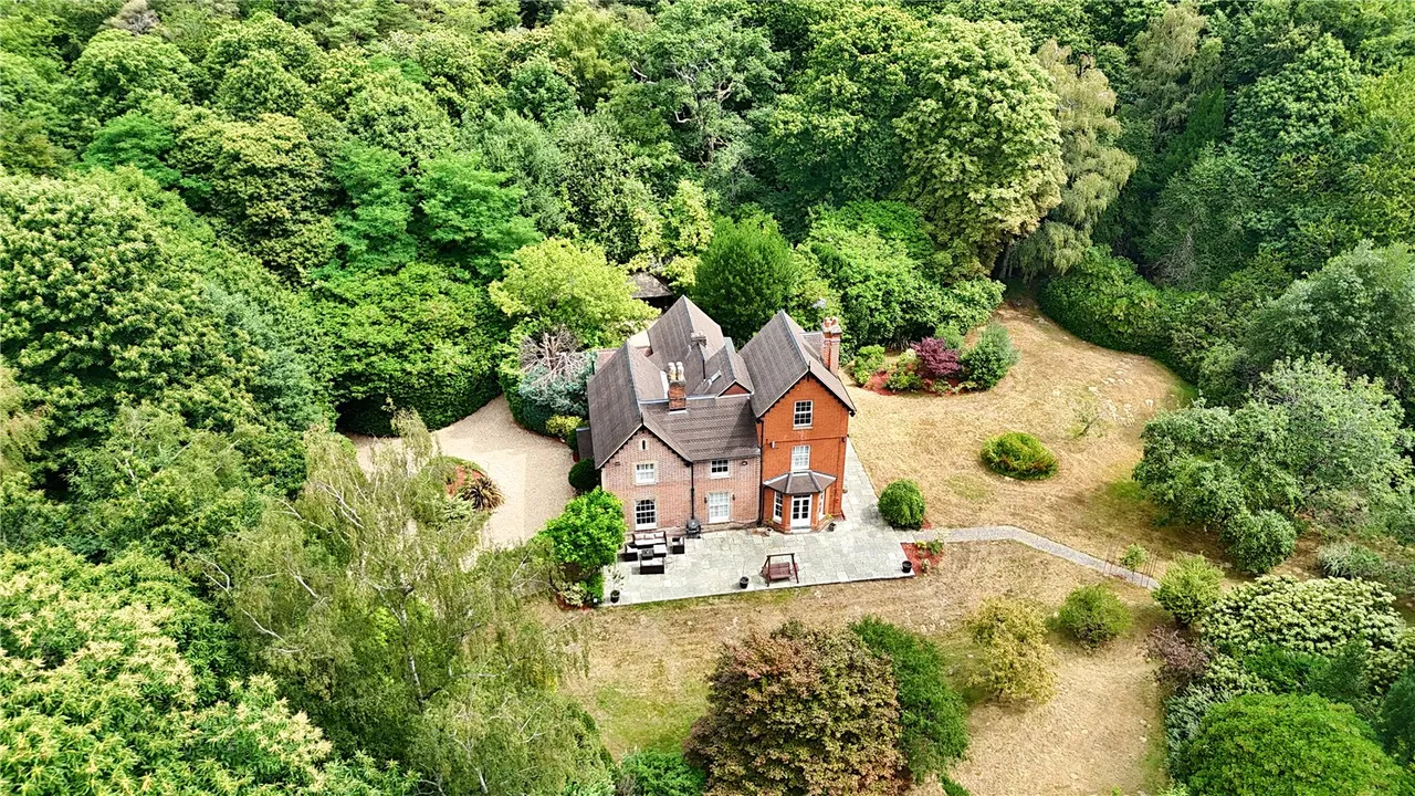 Deepcut Bridge Road, Deepcut, Camberley, Surrey, GU16 6RQ, photo 22