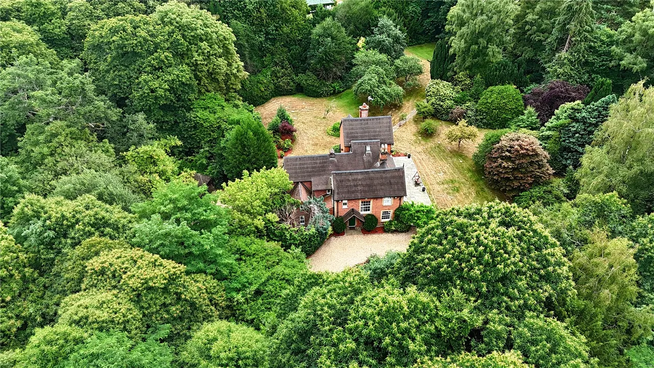 Deepcut Bridge Road, Deepcut, Camberley, Surrey, GU16 6RQ, photo 17
