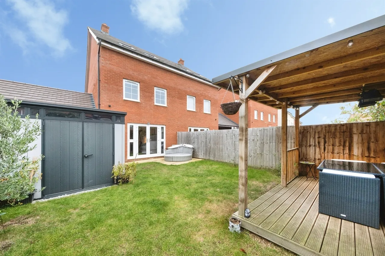 Oswald Way, Buckingham, MK18, photo 20