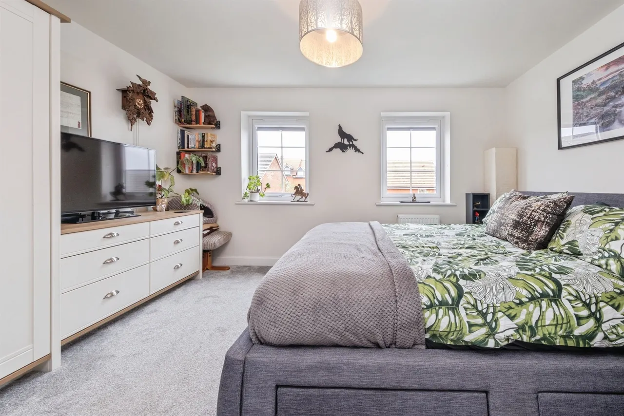 Oswald Way, Buckingham, MK18, photo 16