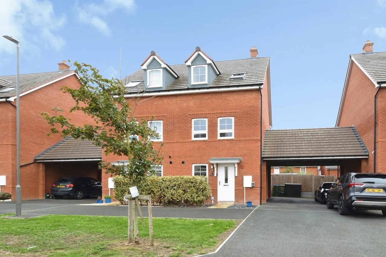 3 bed house for sale, Oswald Way, Buckingham, MK18