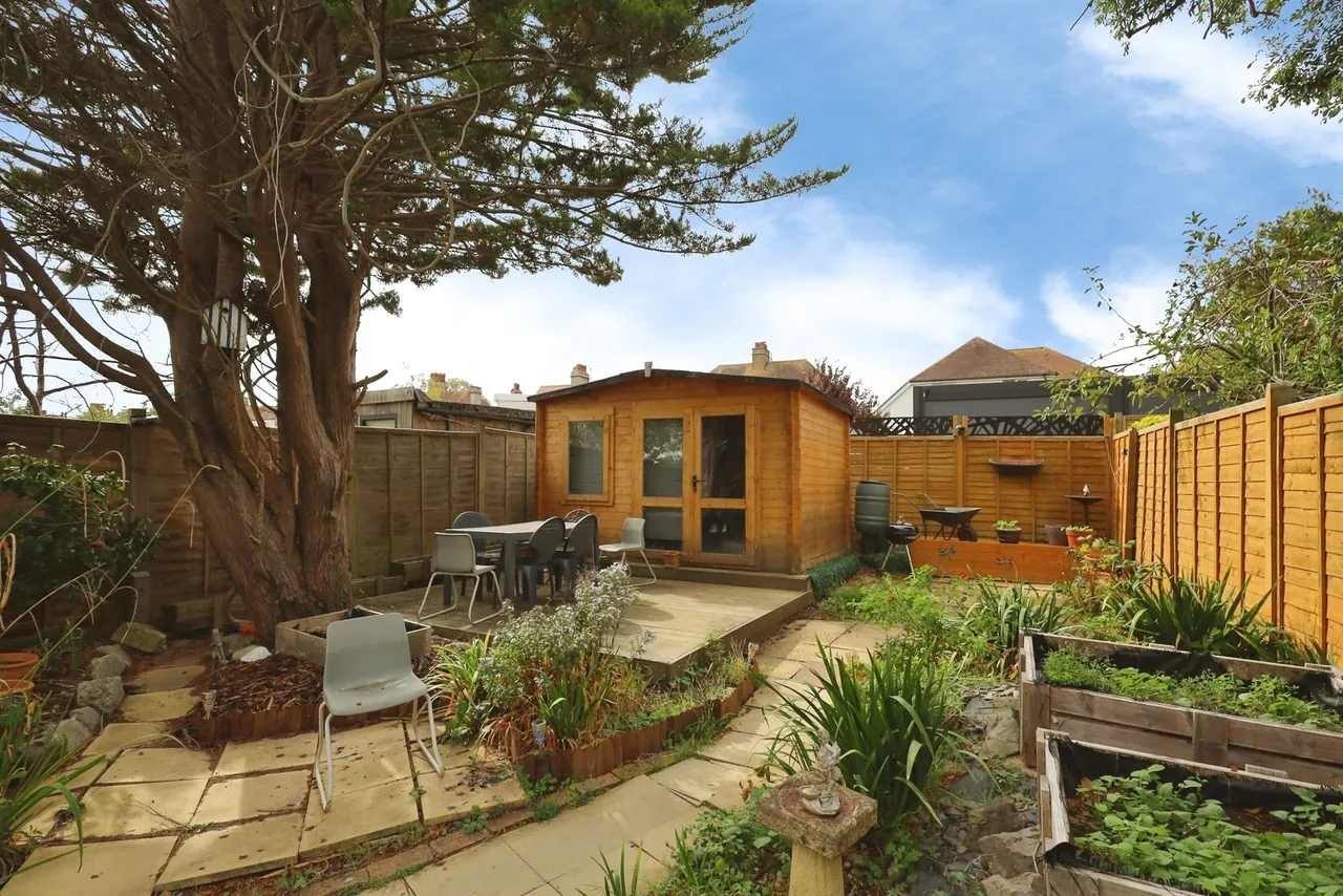 Brodrick Road, Eastbourne, BN22, photo 10