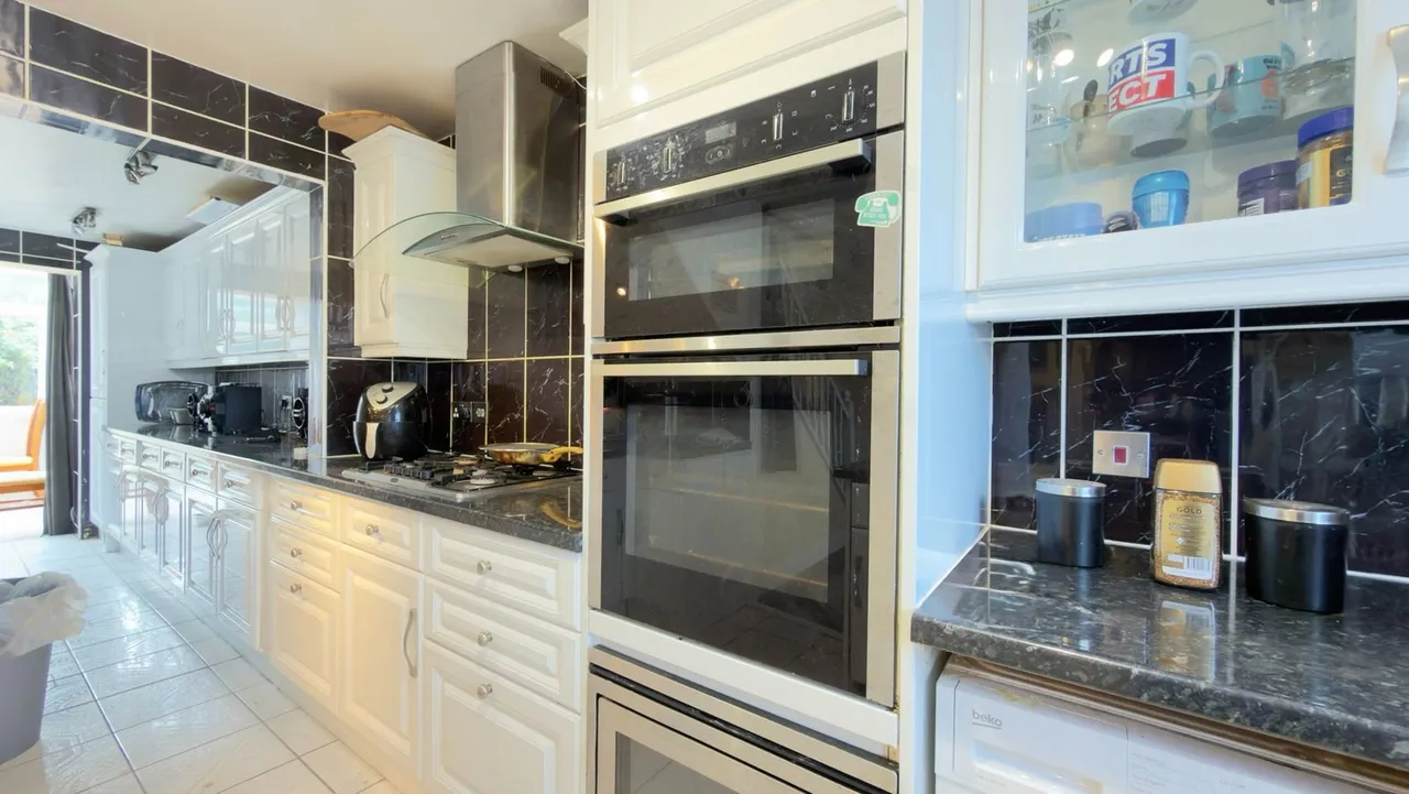 Imjin Road, Cheltenham, GL52, photo 5