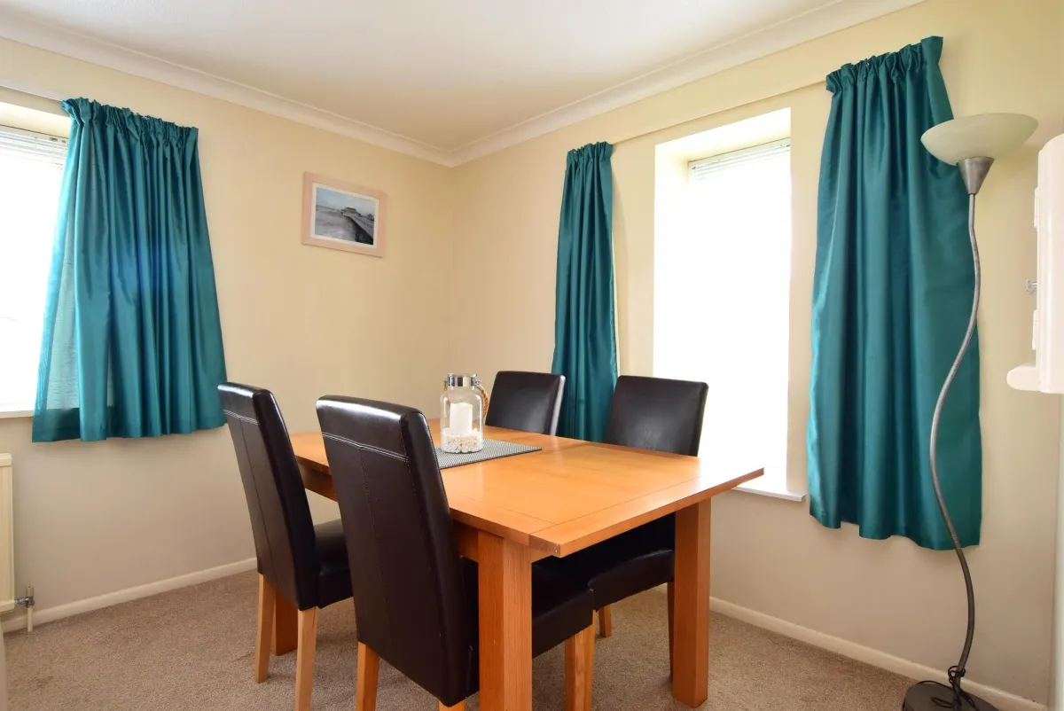 Iona Way, Haywards Heath, RH16, photo 2