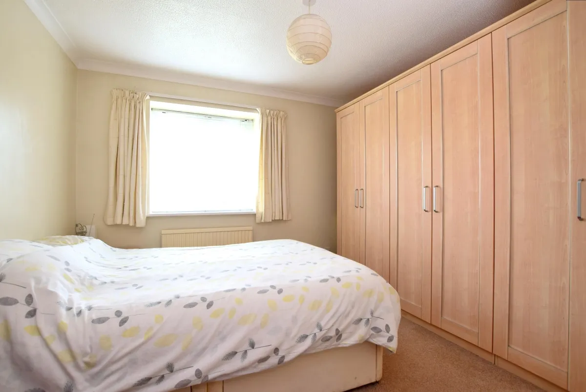 Iona Way, Haywards Heath, RH16, photo 4