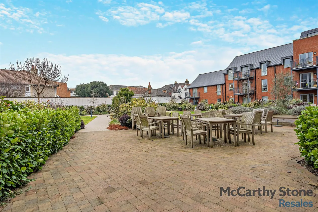 Endless Street, Salisbury, SP1, photo 18