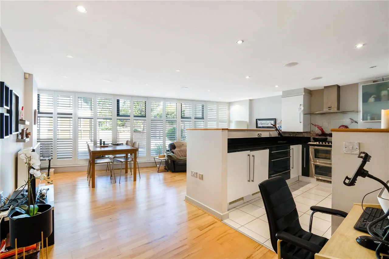 Aura Court, 163 Peckham Rye, Peckham Rye, London, SE15, photo 4