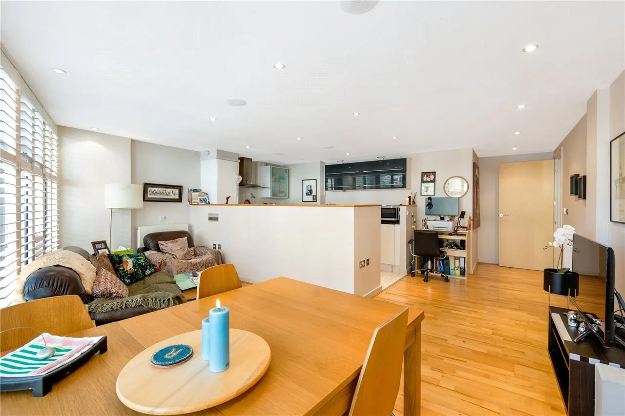Aura Court, 163 Peckham Rye, Peckham Rye, London, SE15, photo 5