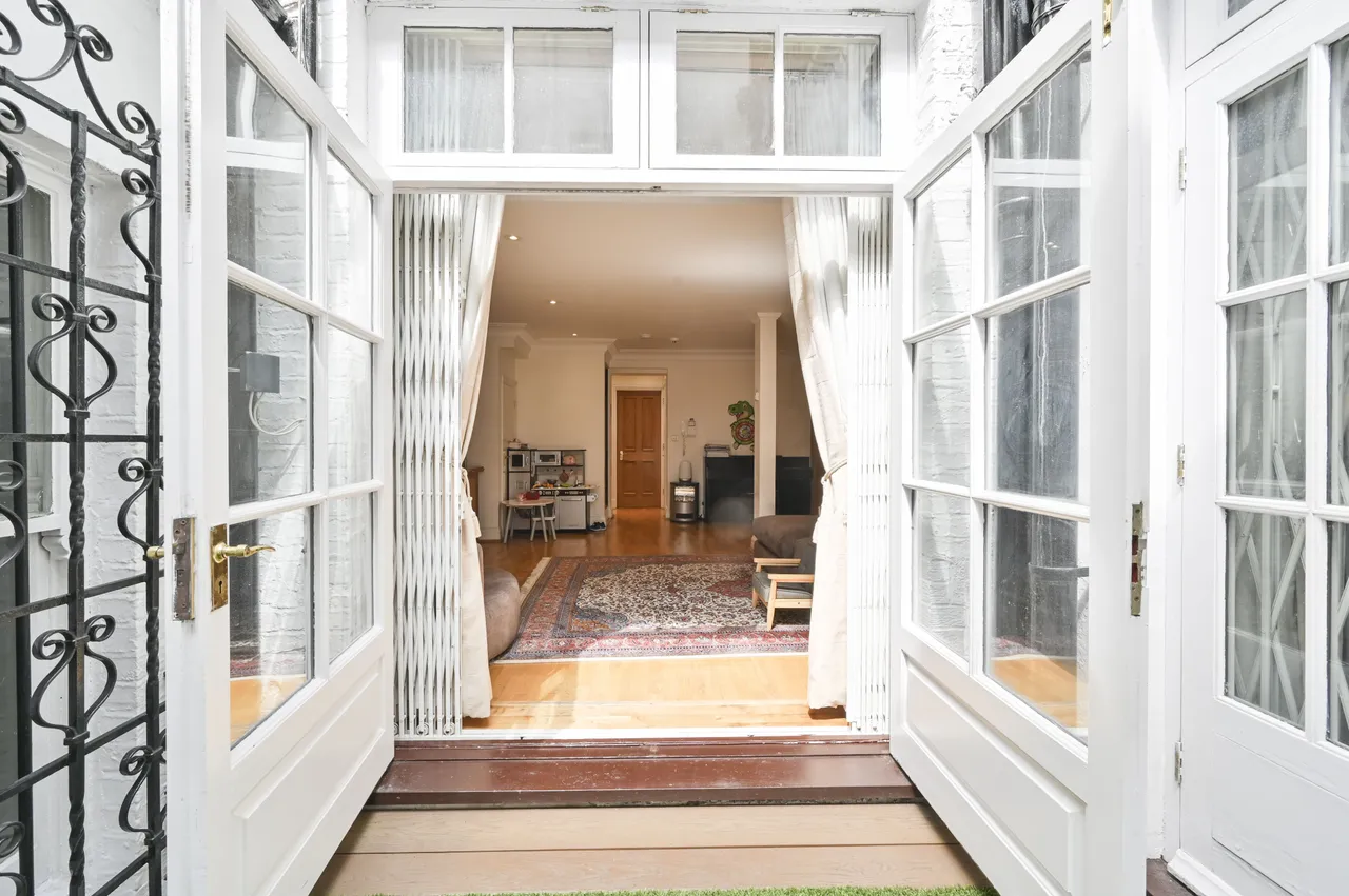 22A Farm Street, London, photo 11