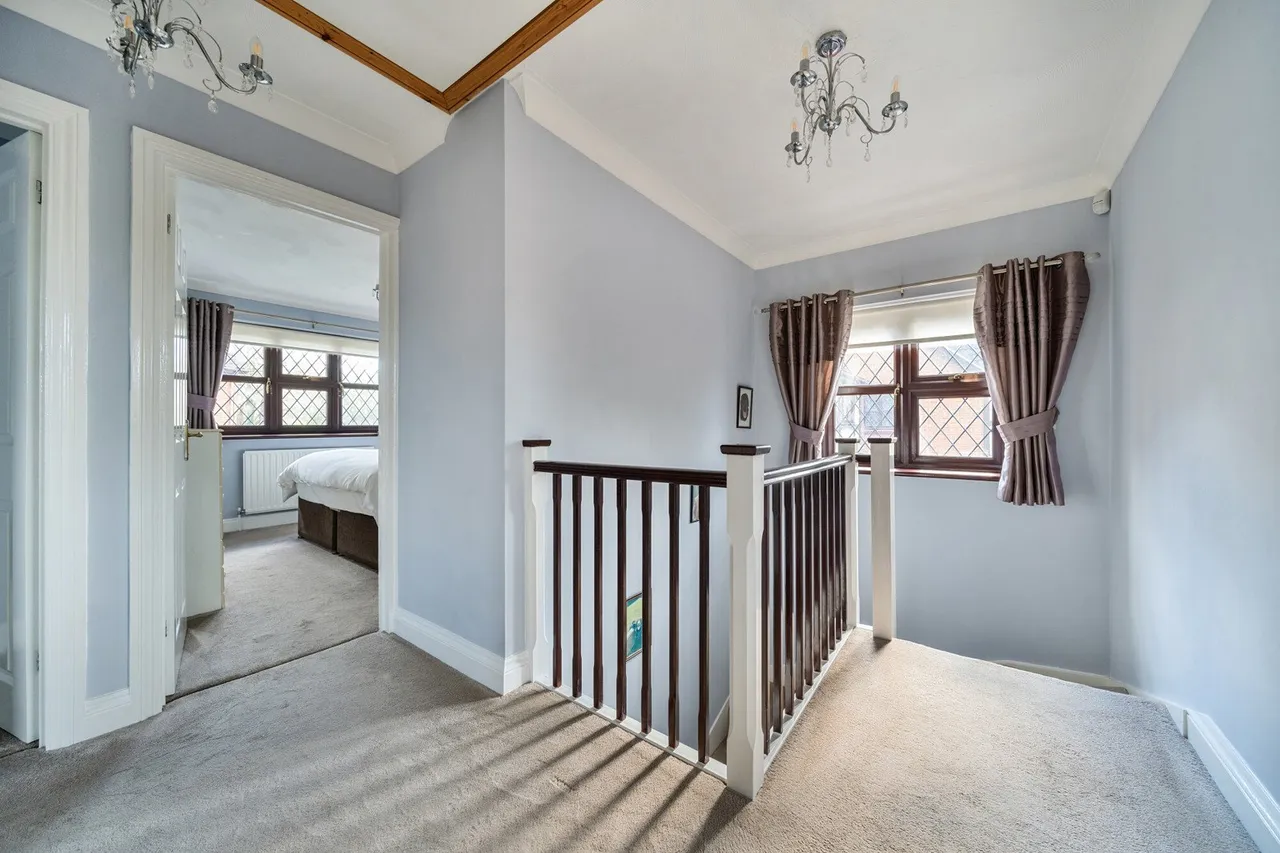 Beaton Close, Kent, DA9, photo 12