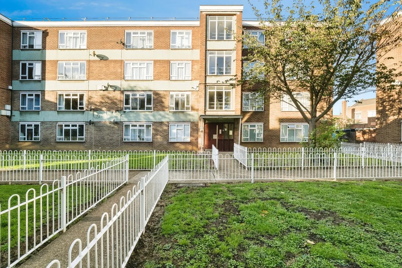 Diban Court, Diban Avenue, Hornchurch, RM12, photo 16