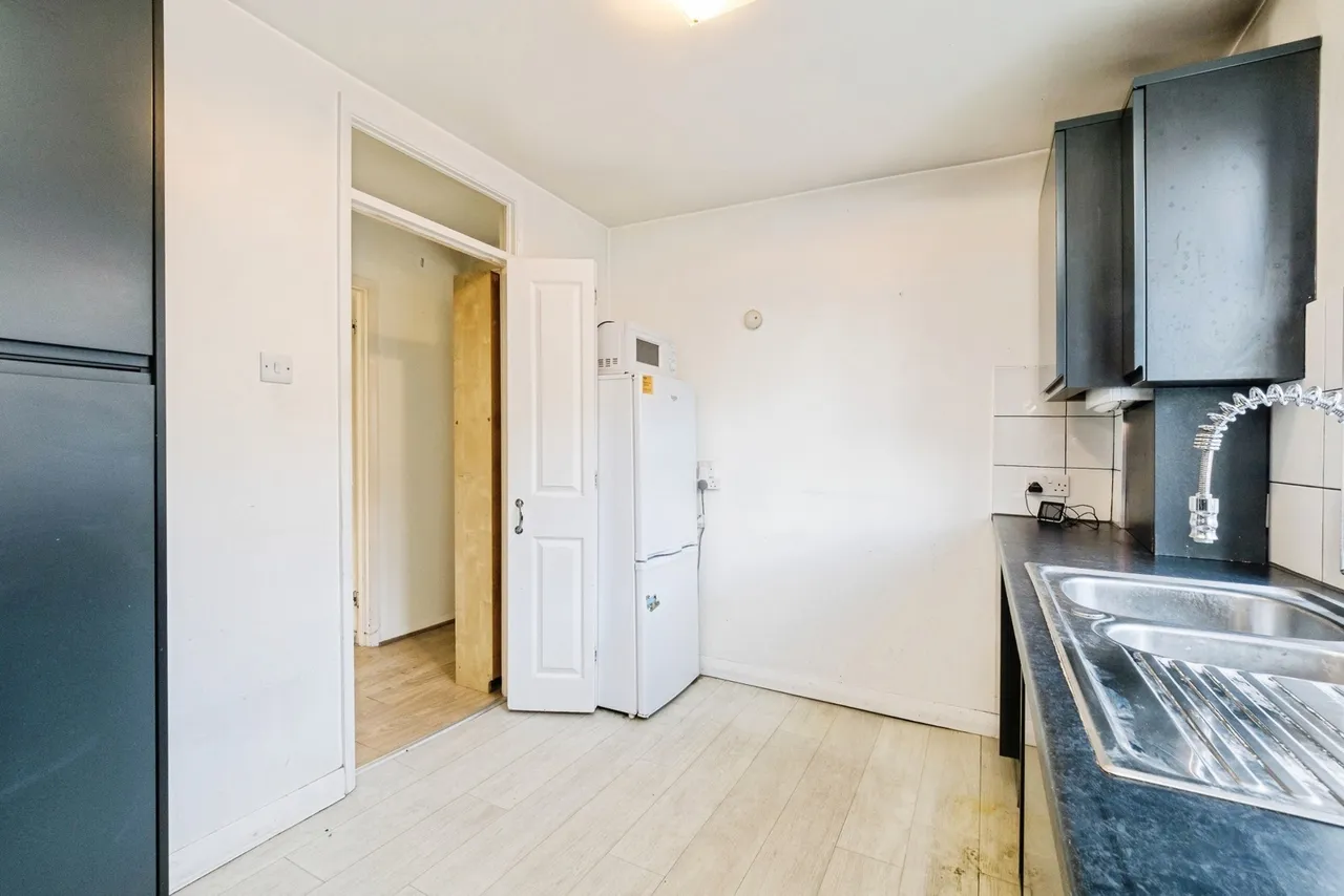 Diban Court, Diban Avenue, Hornchurch, RM12, photo 12