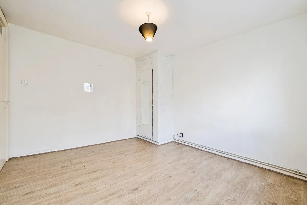 Diban Court, Diban Avenue, Hornchurch, RM12, photo 15