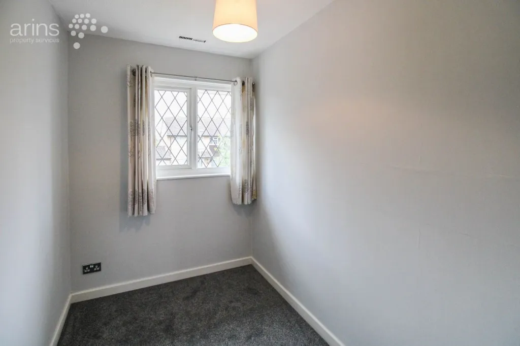 Trusthorpe Close, Lower Earley, RG6, photo 9