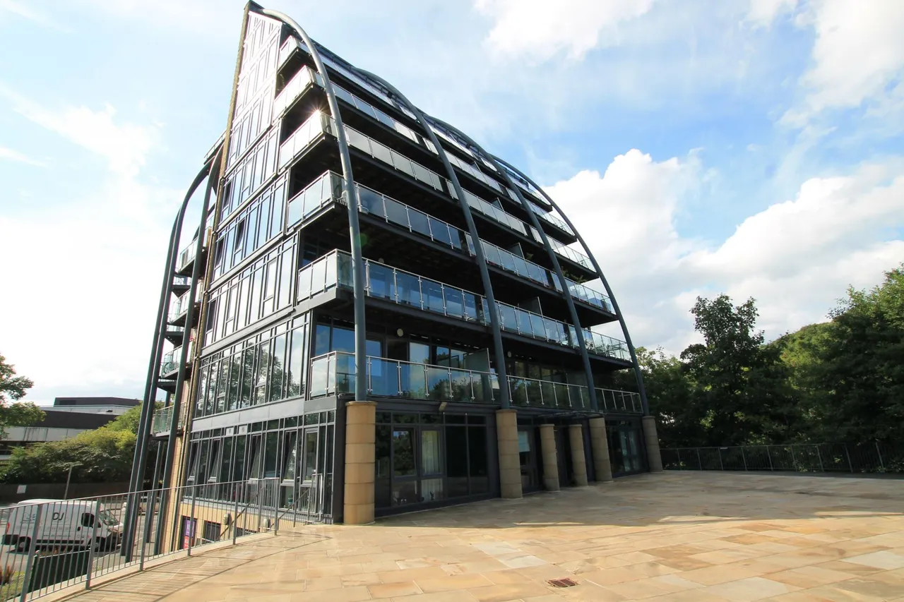 Salts Mill Road, Shipley, Bradford, BD17, photo 6