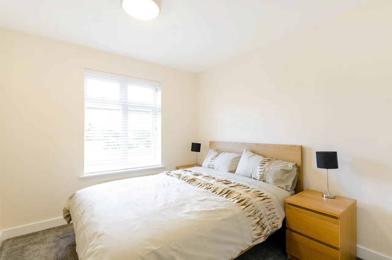 Woking, GU21, photo 4