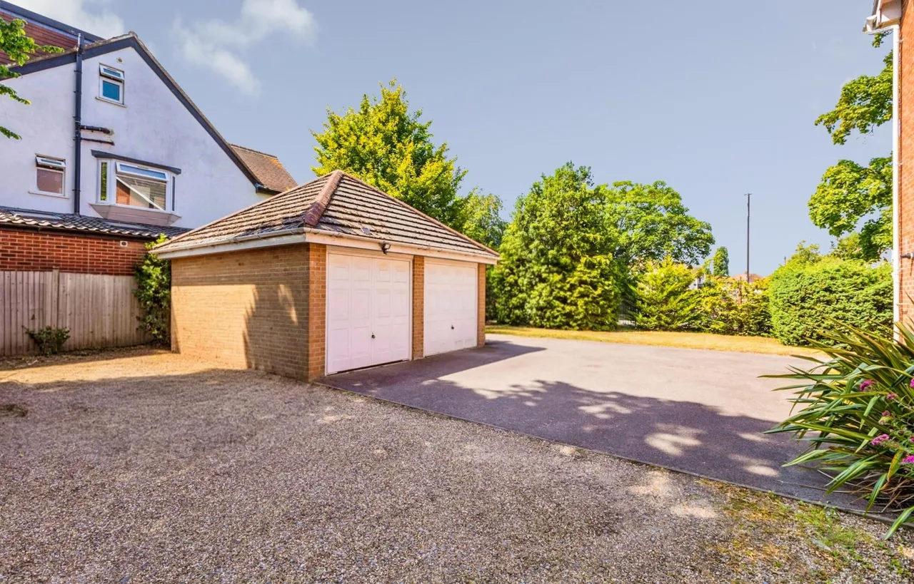 Crofthill Road, Slough, SL2, photo 23