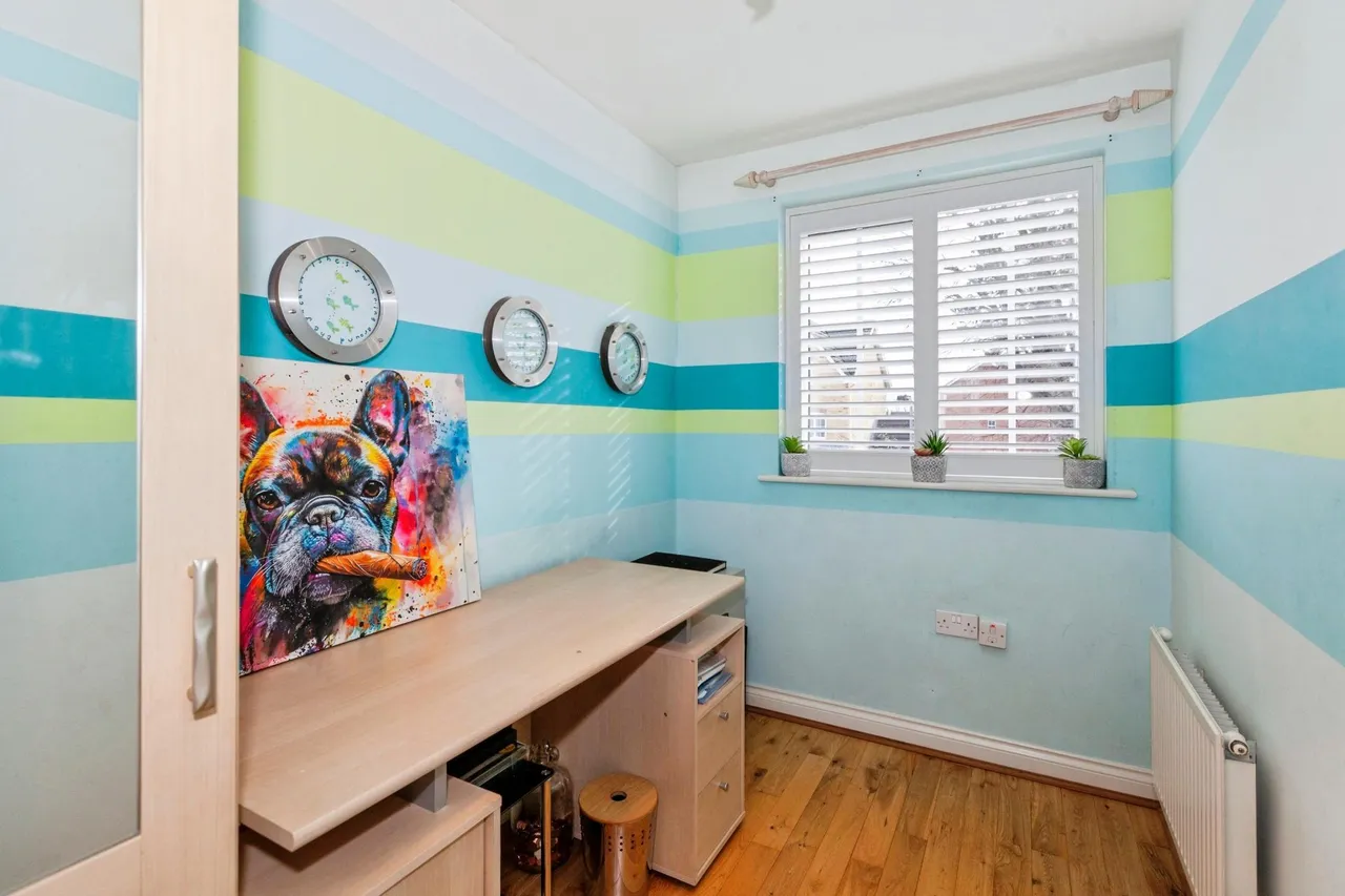 Crofthill Road, Slough, SL2, photo 18
